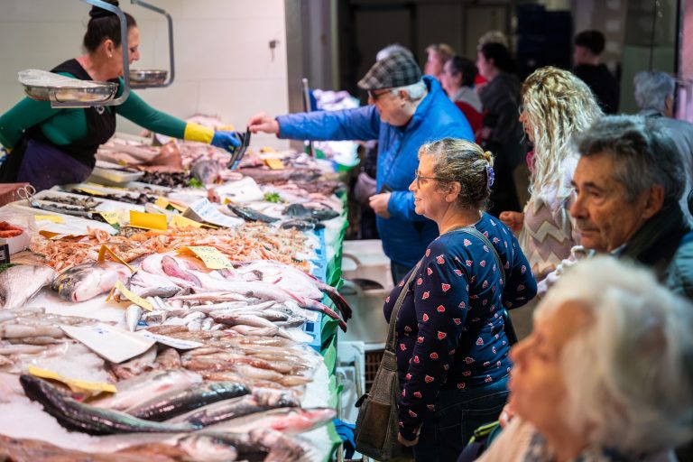 20241114_SERVEI_ATENCIO_LLAR_GENT_GRAN_@MARC_ASENSIO-60-scaled-e1760690664968 (1)